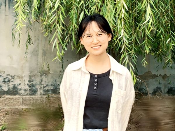 陈宁.