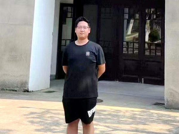 刘刚
