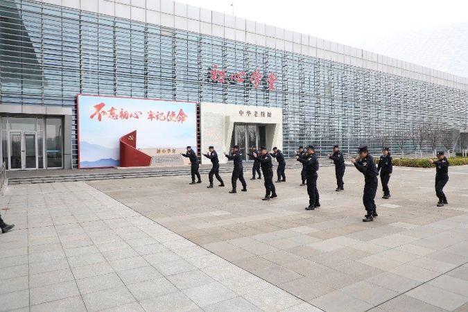 法警大队开展为期15天的冬季大练兵