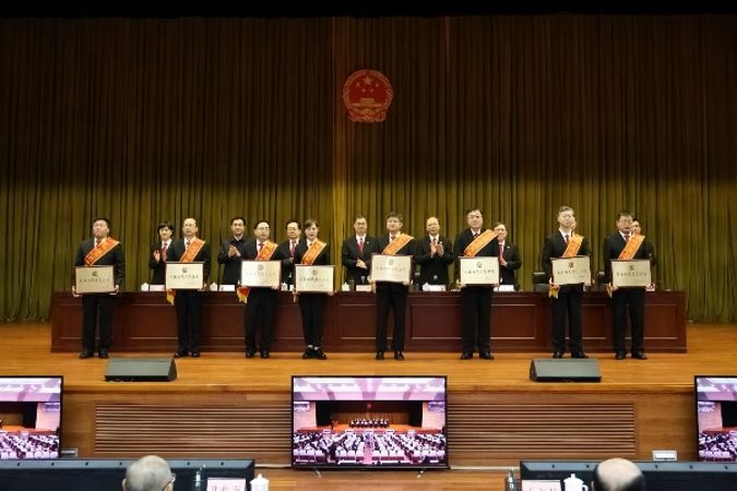 牟平法院党组书记、院长杨波在全省法院“四...
