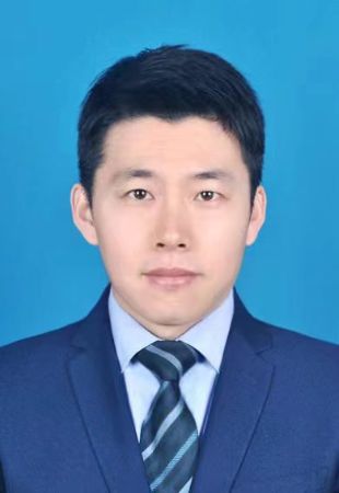 徐德臣